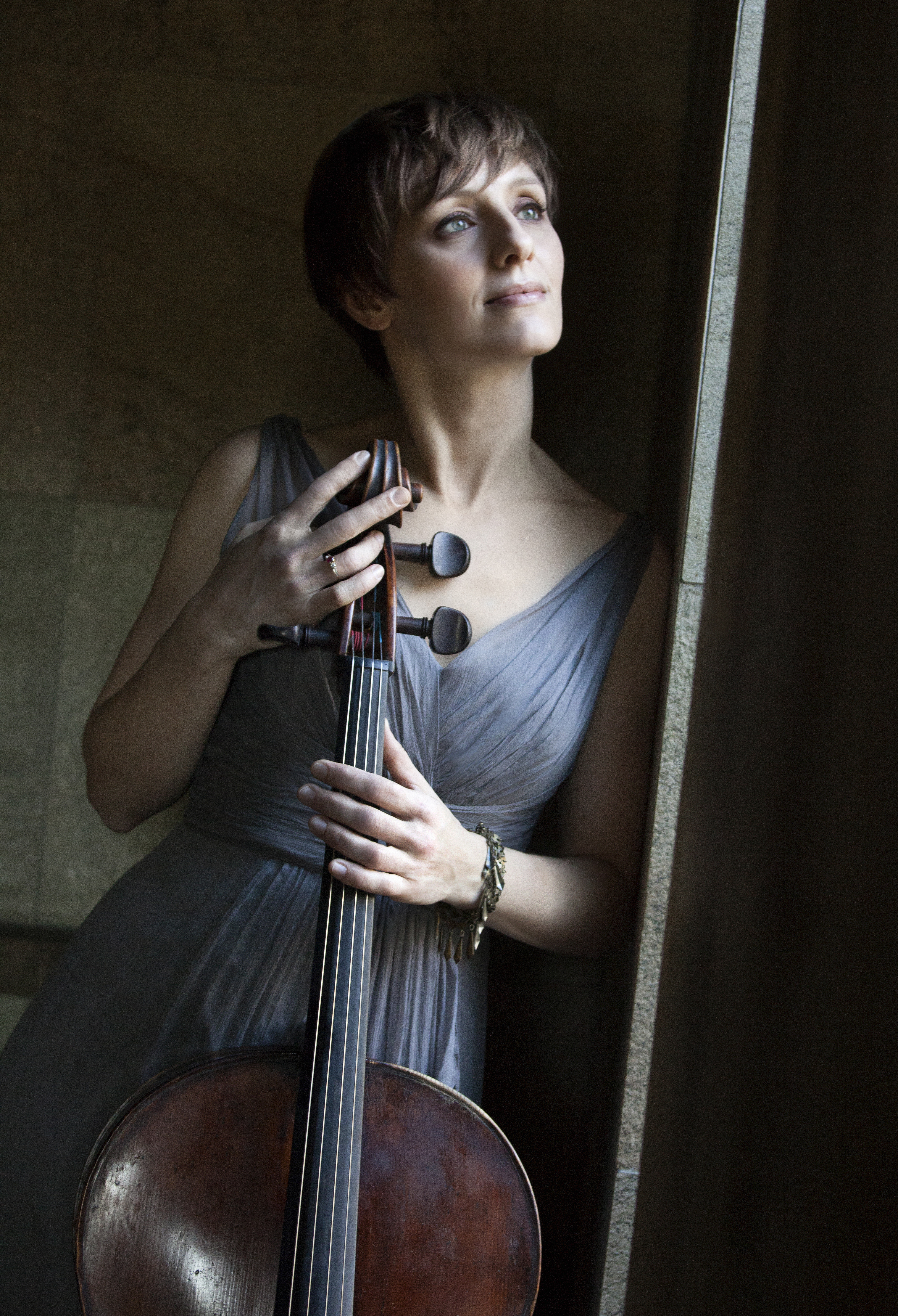 Alexis Pia Gerlach, cello